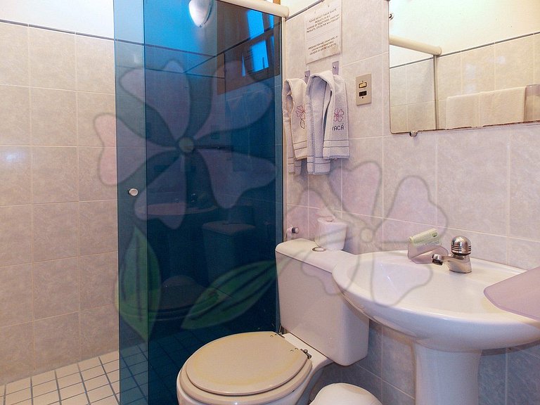 Quarto duplo com vista para o jardim