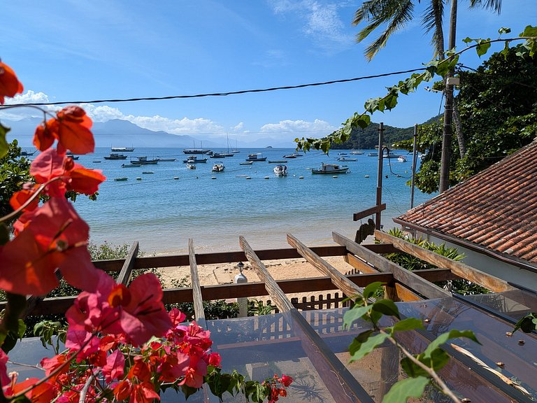 Triple room on the upper floor with sea view